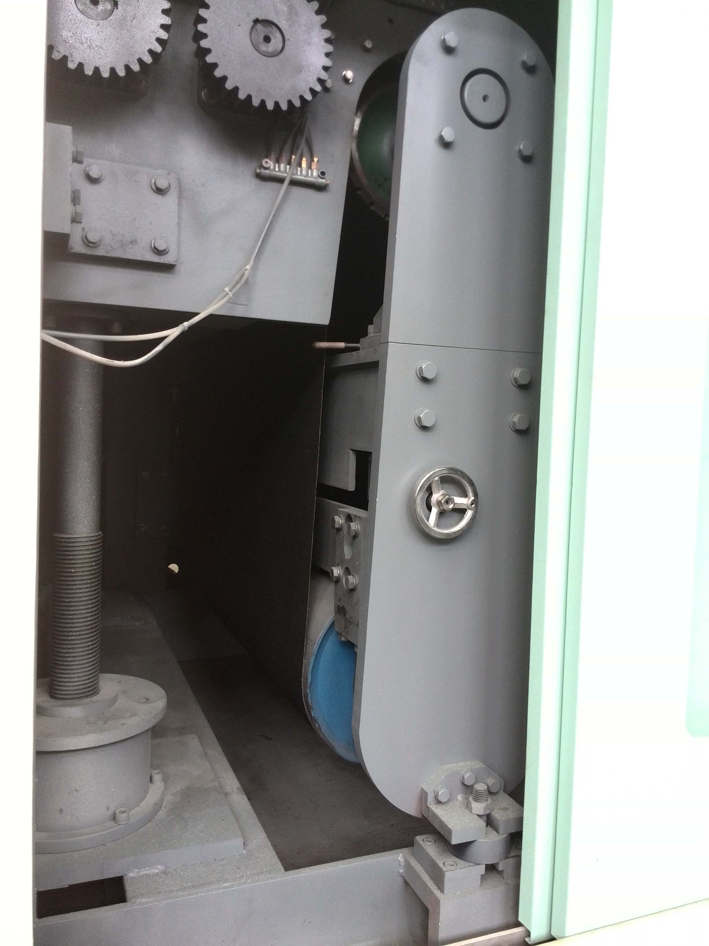 Stainless steel sheet precision No.4 dry grinding machine 9.jpg