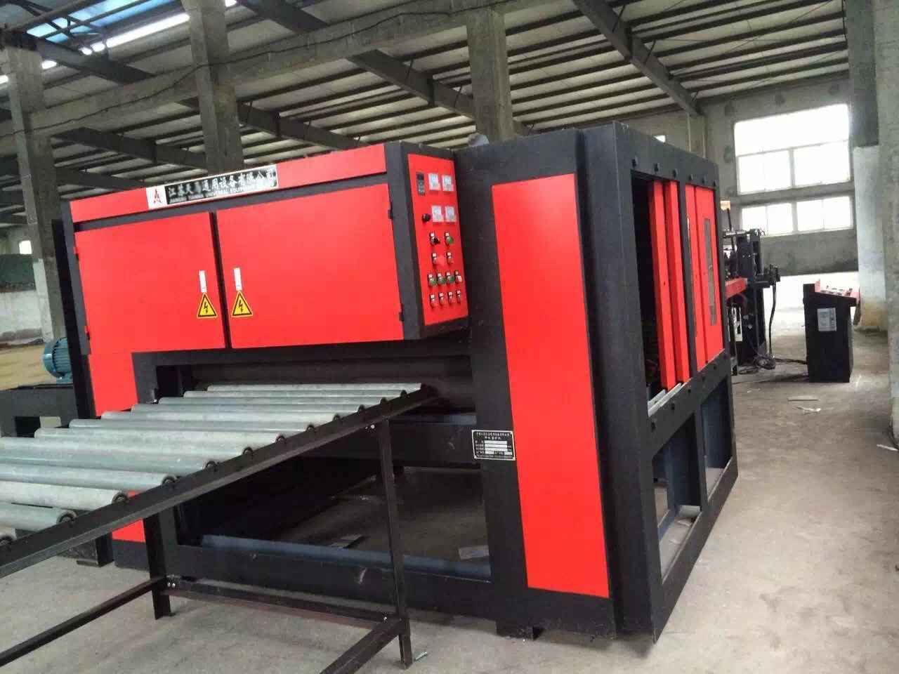 Stainless steel sheet surface grinding machine 1.JPG