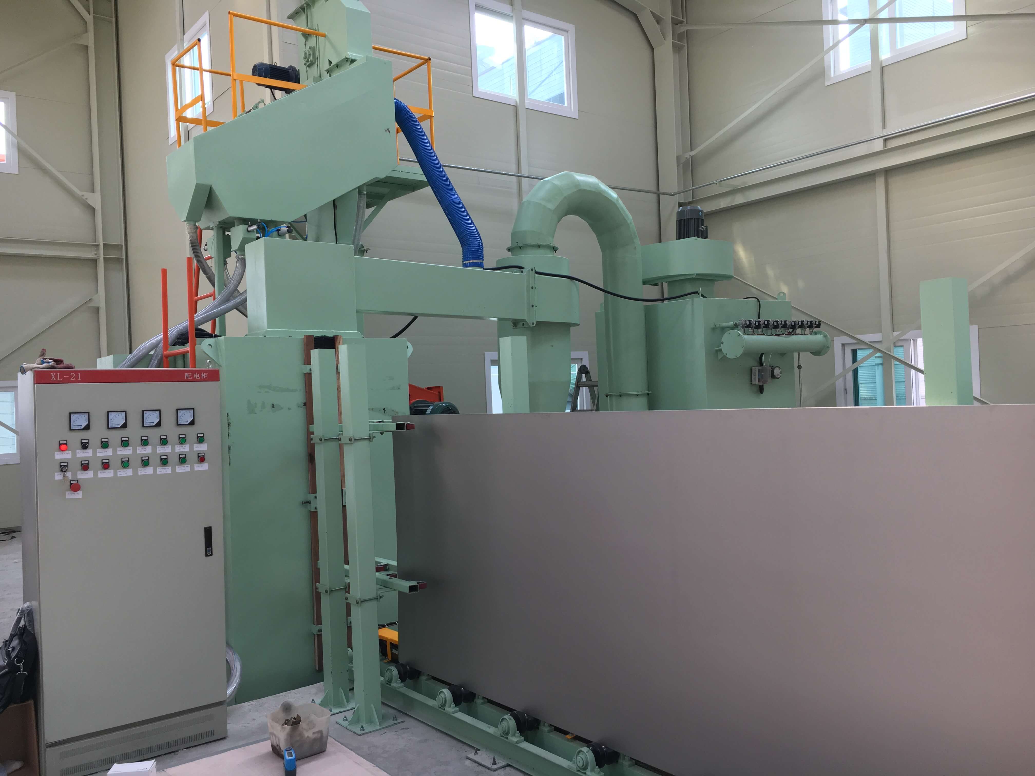 Shot blasting machine for Stainless steel press plate 2.JPG